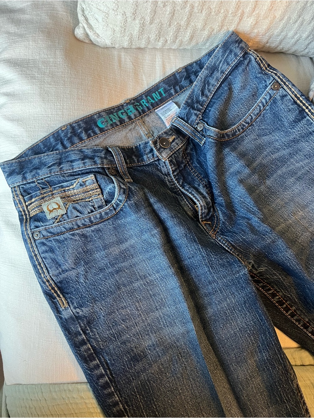 Cinch Men's Straight Jeans in Medium Blue Wash